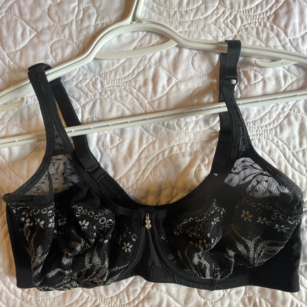 Black Lace Underwire Bra with Adjustable Straps. Translucent Lace